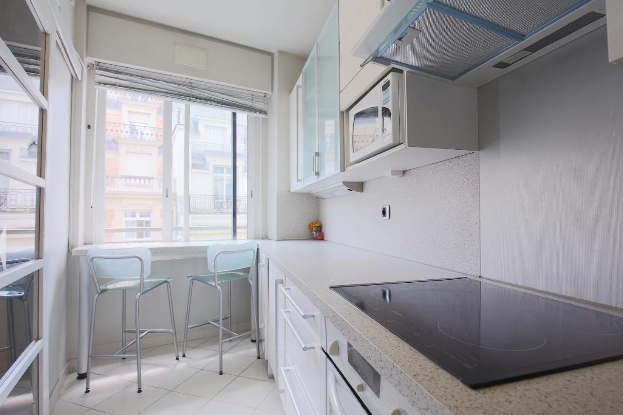 Studio Rue De Ponthieu Appartamento